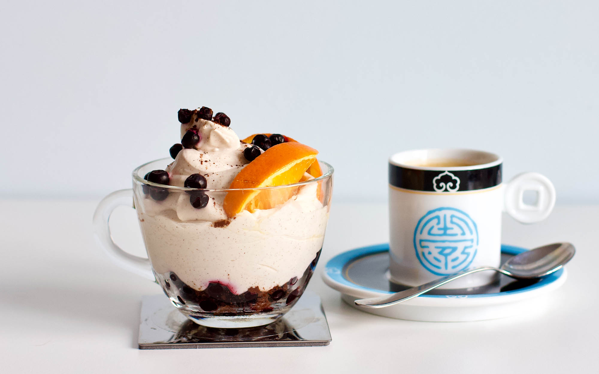 5-Minute Whipped Cream Blueberries Dessert