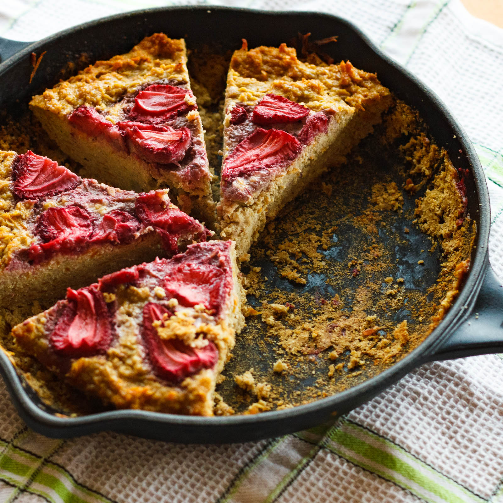 Close-up shot of skillet with Low-Carb Apple Carrot Pie placed on on a table