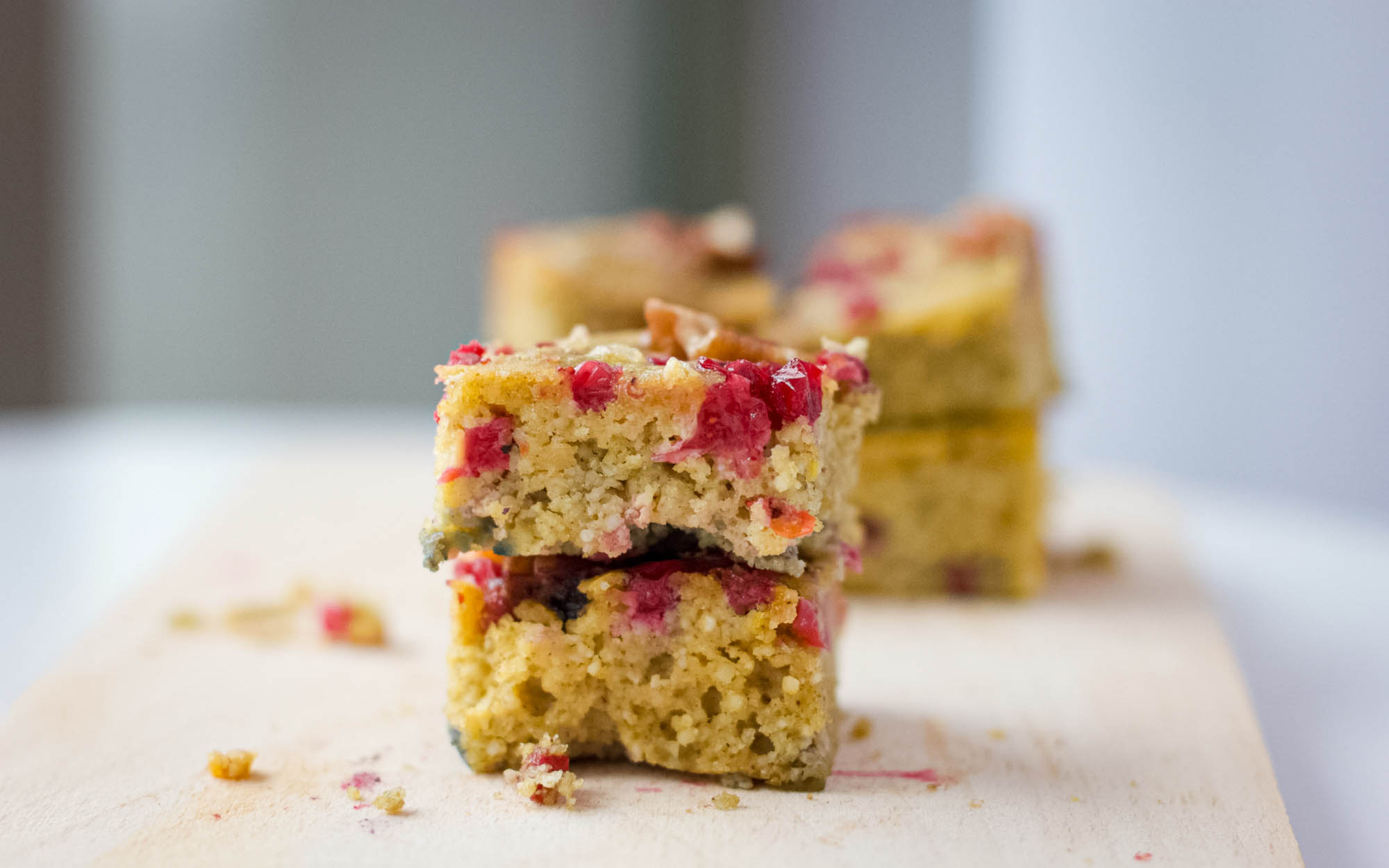 Low-Carb Cranberry Coffee Cake